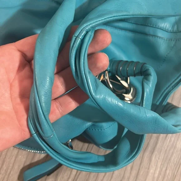 Teal b. Makowsky Leather handbag - Picture 6 of 7